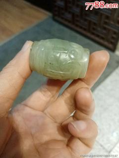和田玉清白玉雕回纹腰鼓型挂件