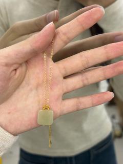 甜意满溢|周纪福小方糖和田玉项链✨