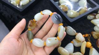 和田玉籽料手串批发之地,和田玉手串的区别