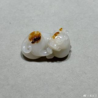 周五啦,宝子们晚上快来直播间蹲蹲哦,和田玉,翡翠等大家